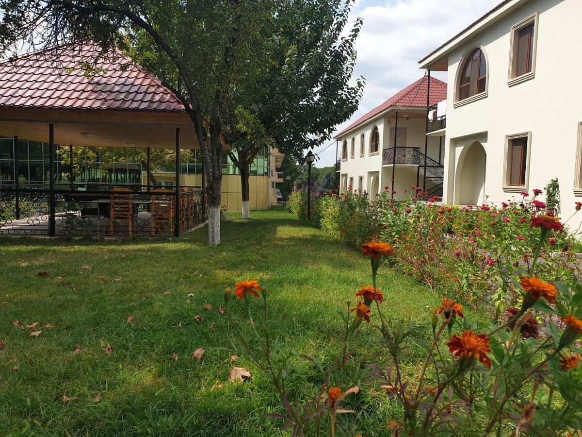 Gabala Yeddi Gozel Hotel Buitenkant foto