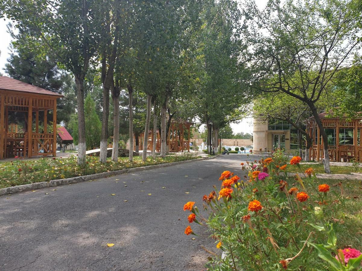Gabala Yeddi Gozel Hotel Buitenkant foto